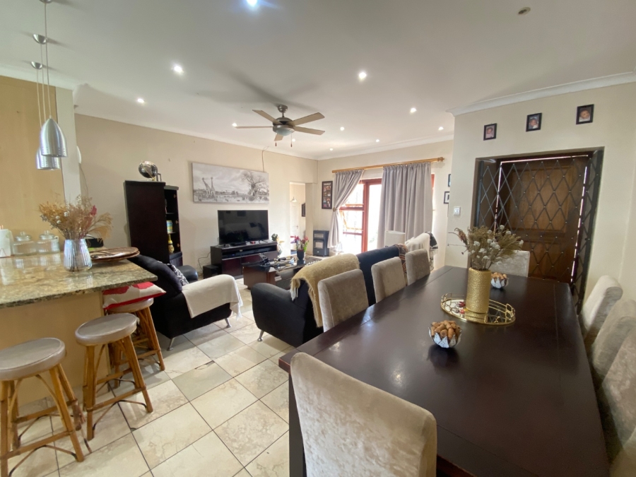 To Let 3 Bedroom Property for Rent in Chiselhurst Eastern Cape